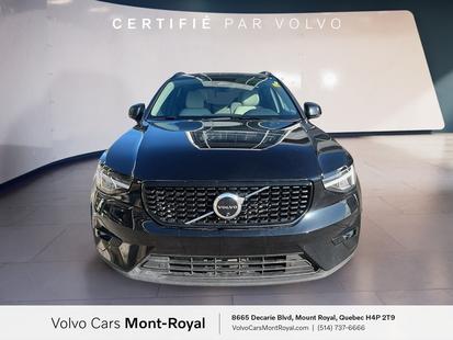 2025 Volvo XC40 - View 2