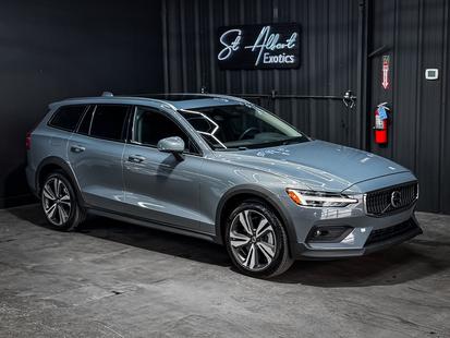2024 Volvo V60 Cross Country Plus