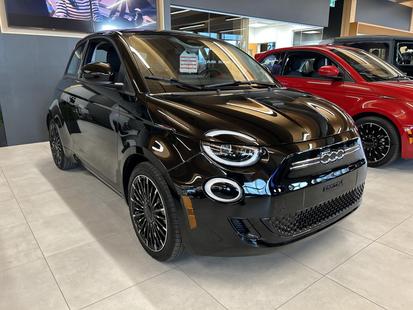 2025 FIAT 500e