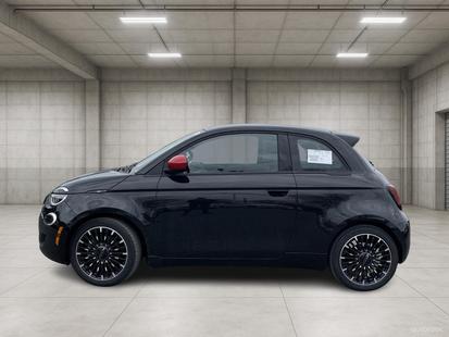 2025 FIAT 500e - View 2