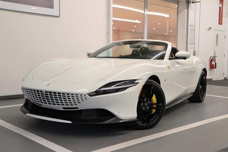 2025 Ferrari Roma Spider