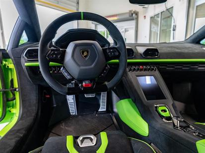2022 Lamborghini Huracan STO