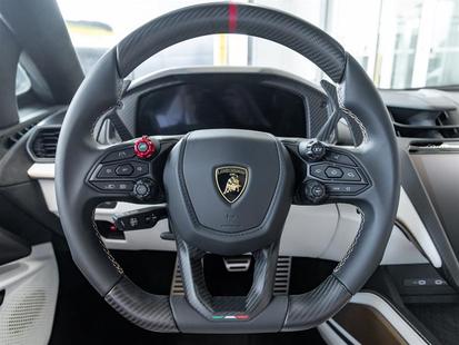 2024 Lamborghini Revuelto HPEV