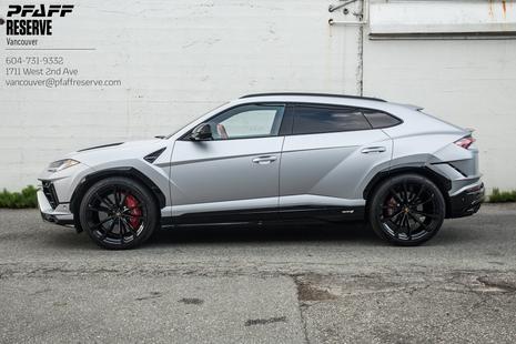Pre-Owned 2024 Lamborghini Urus